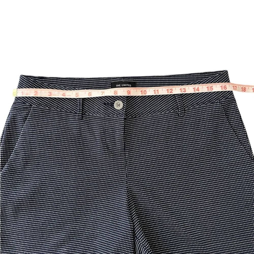 THE LIMITED polka dot tailored short in navy and white 5” inseam size women’s 8
